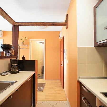 Gozsdu Downtown Apartment Budapest
